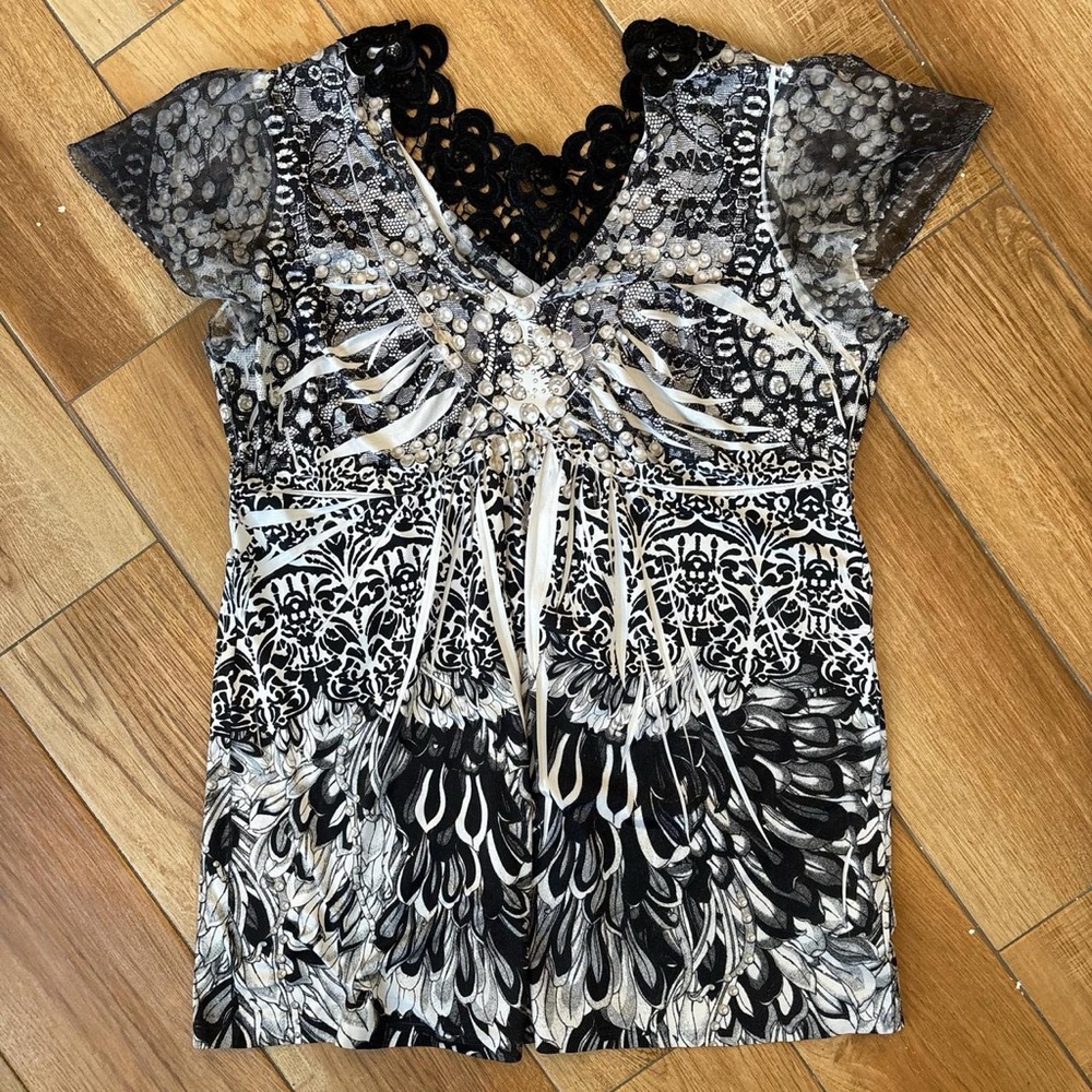 Elegant Black and White Women's Top